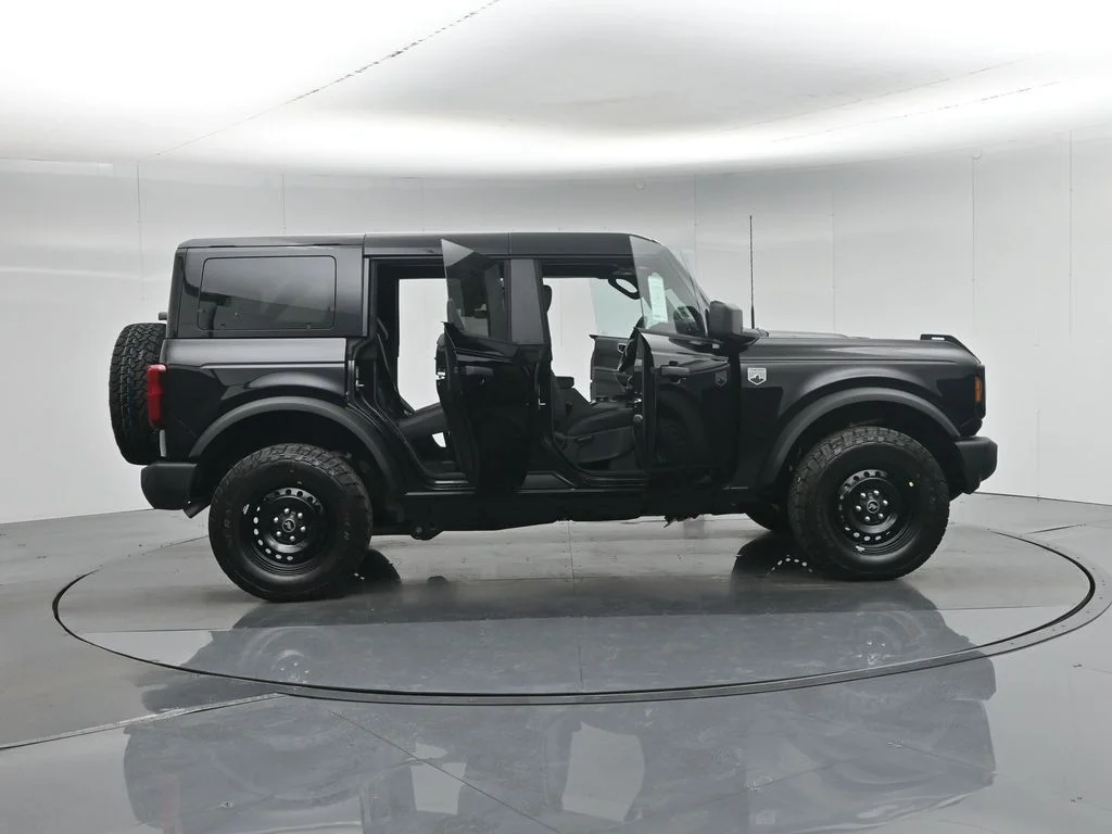 New 2026 Shadow Black Ford Big Bend image 7