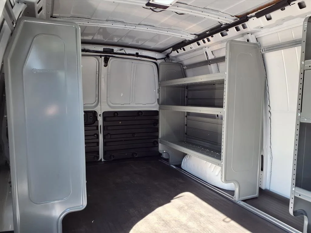 New 2025 Summit White GMC Work Van image 17