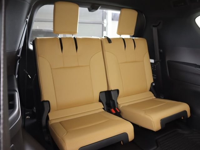 New 2026 Eminent White Pearl Lexus  600 LUXURY image 24