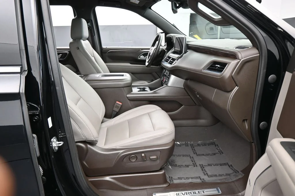 Used 2023 Black Chevrolet LT image 44