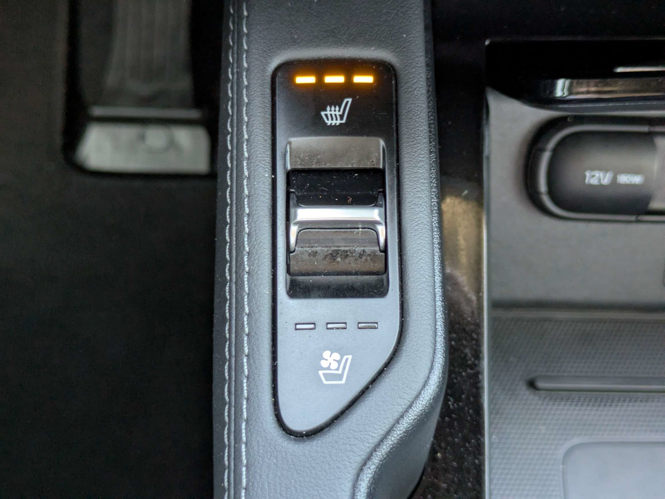 Certified Used 2022 Wolf Gray Kia EX image 28