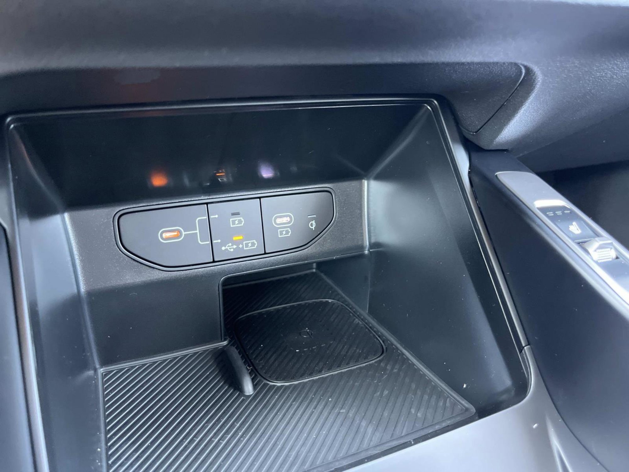 New 2026 Glacial White Pearl Kia S image 31