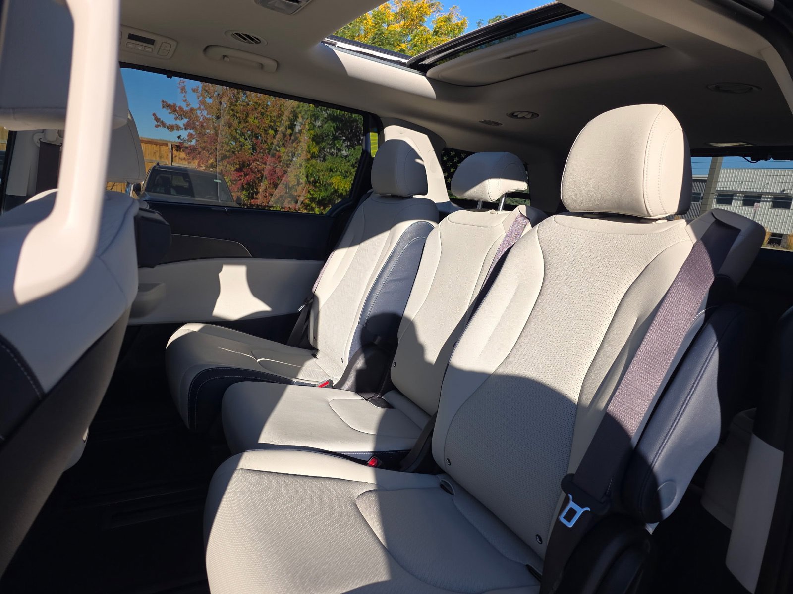 Used 2025 Gray Kia SX Prestige image 9