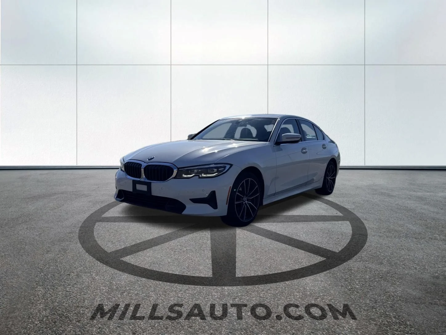 Used 2019 White BMW 330i xDrive image 3