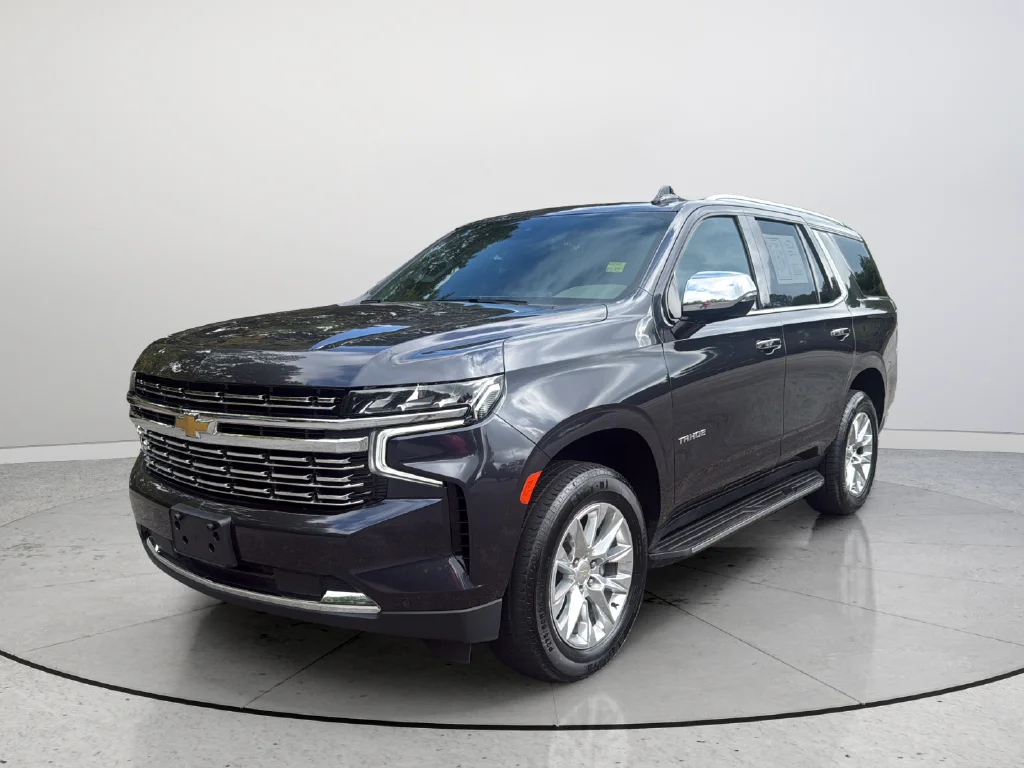 Used 2024 Gray Chevrolet Premier image 4