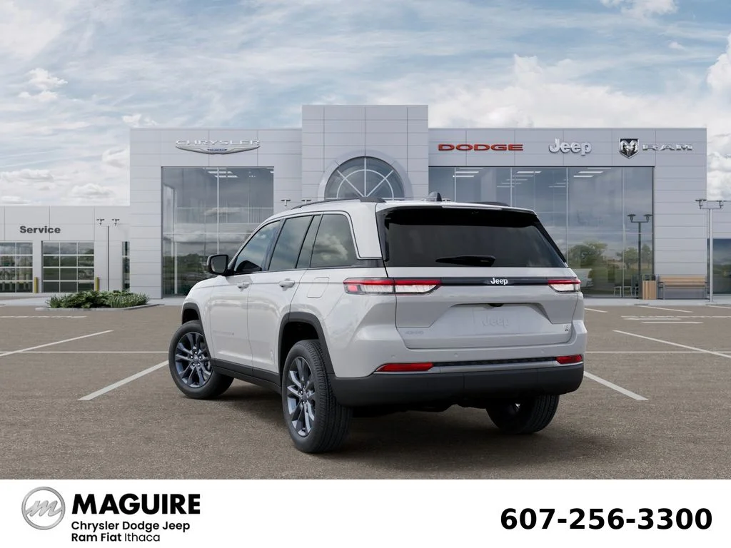 New 2026 Bright White Clear-Coat Exterior Paint Jeep  image 3