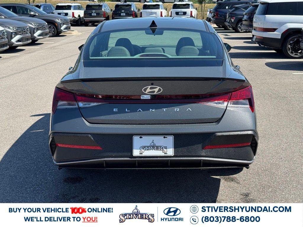 2026 Hyundai Elantra SEL Sport - Photo 12