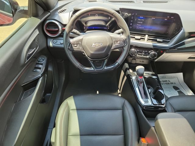 2025 Chevrolet Trax RS - Photo 17