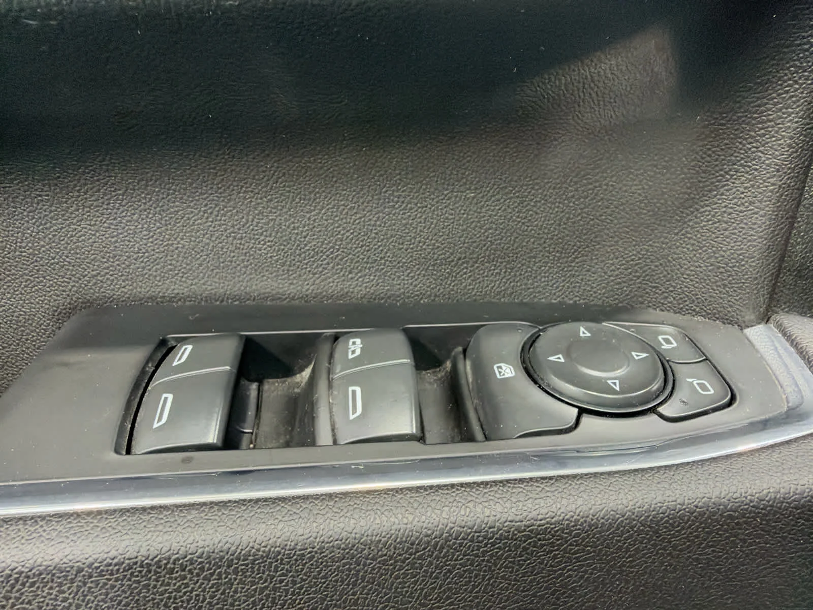 Used 2024 Sterling Gray Metallic Chevrolet LT image 15