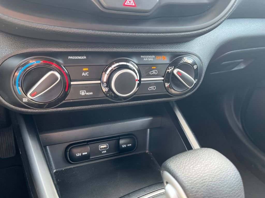 Used 2025 White Kia LX image 19