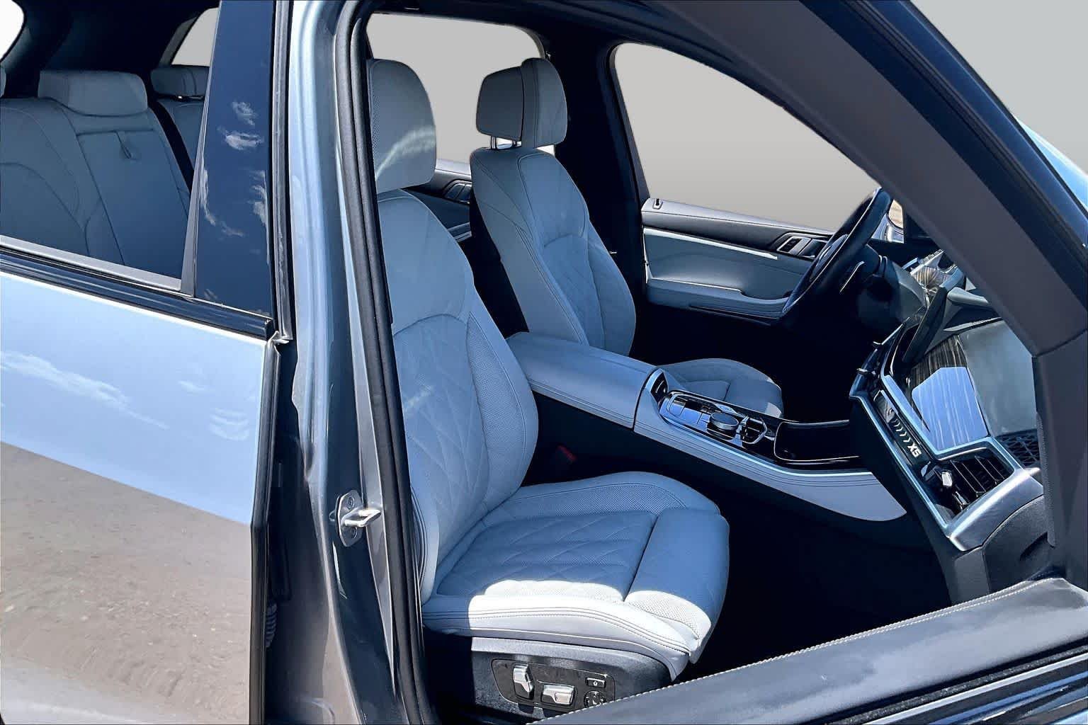 Certified Used 2025 Skyscraper Grey Metallic BMW xDrive40i image 7