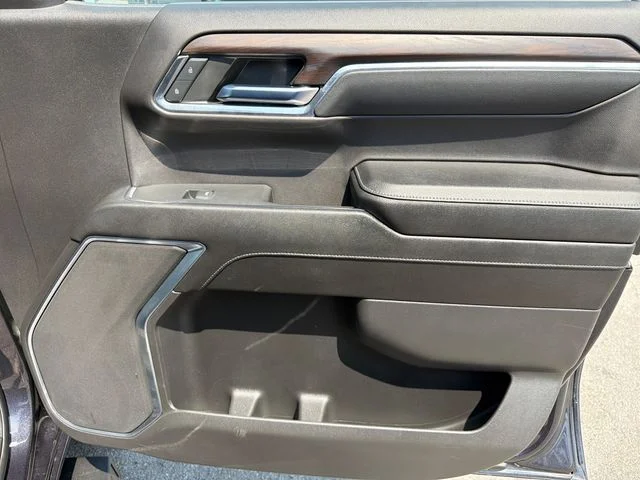 Used 2024 Silver GMC SLT image 22