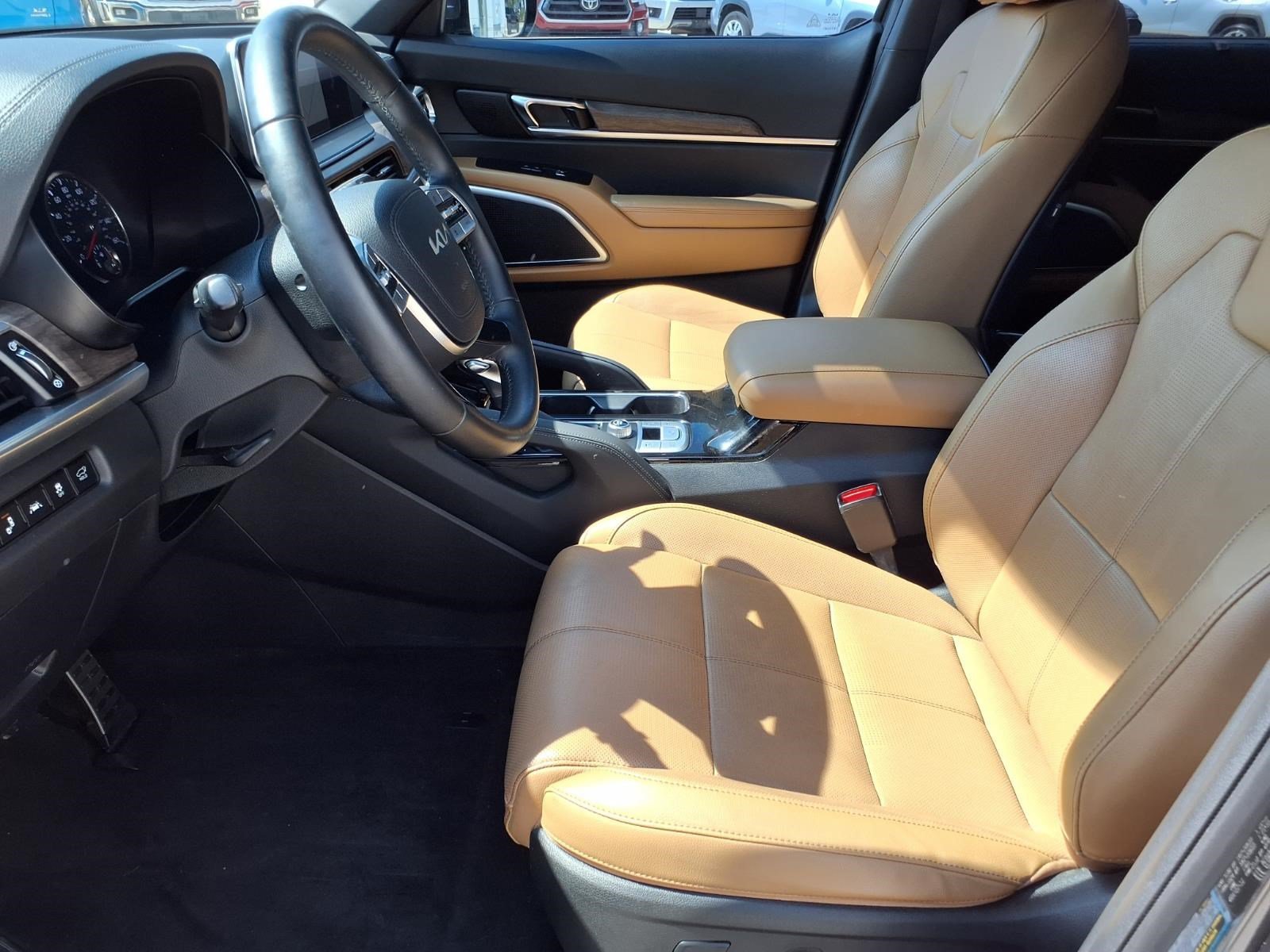 Used 2022 Gravity Grey Kia SX image 13