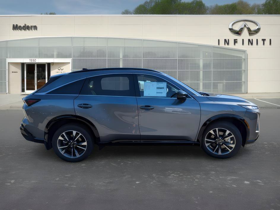 New 2027 GRAPHITE SHADOW INFINITI LUXE image 4