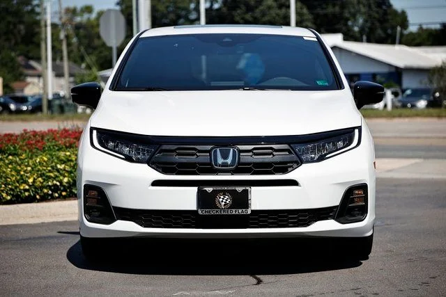 New 2026 Platinum White Pearl Honda Sport-L image 21