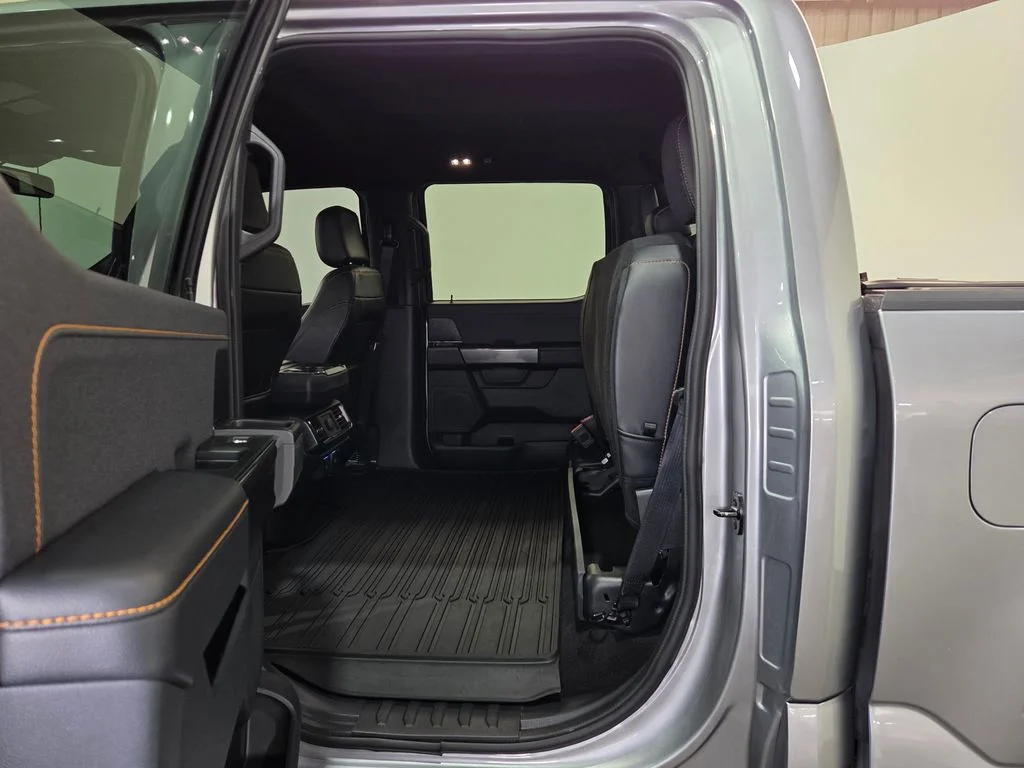 Used 2023 Silver Ford Tremor image 19