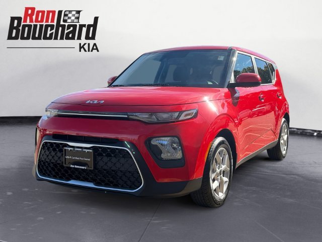 Used 2022 Red Kia LX image 5