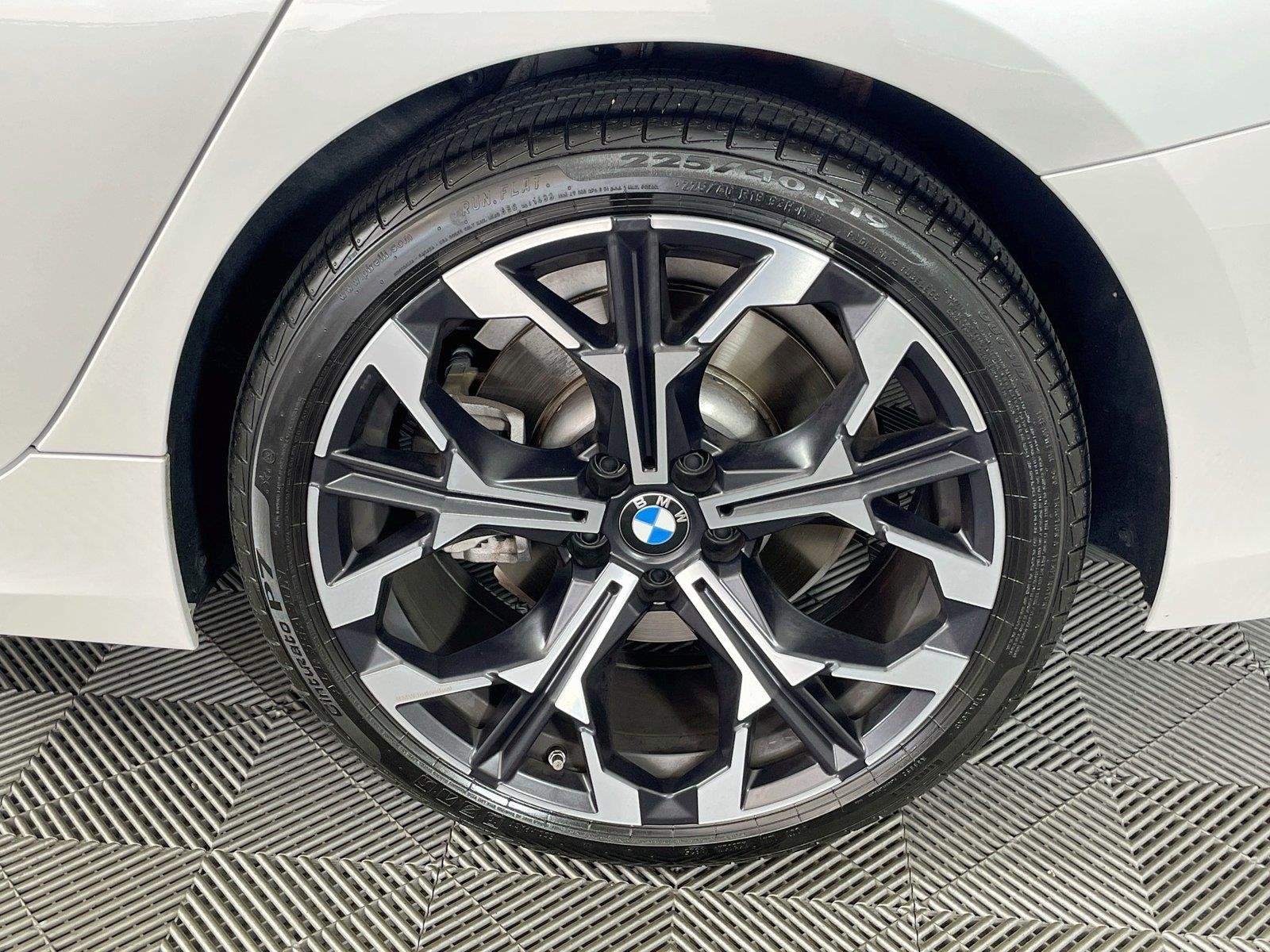 Used 2025 Mineral White Metallic BMW 330i xDrive image 34