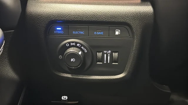 Used 2023 Midnight Sky Jeep 4xe image 30