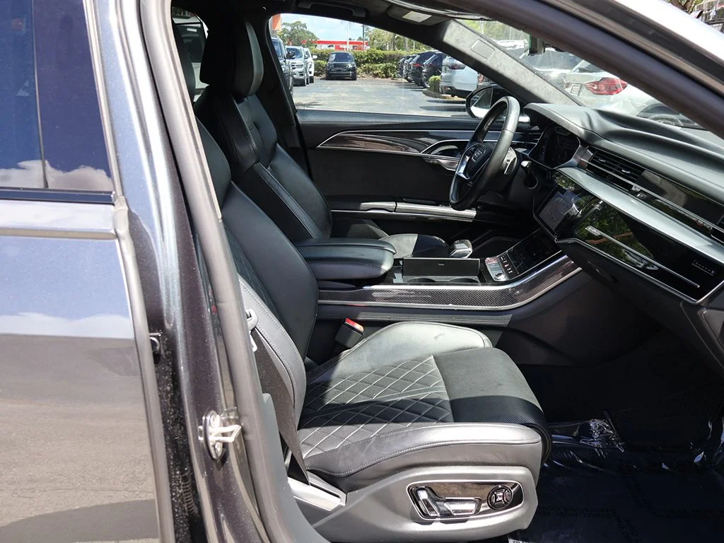 Used 2020 Gray Audi 4.0T image 37