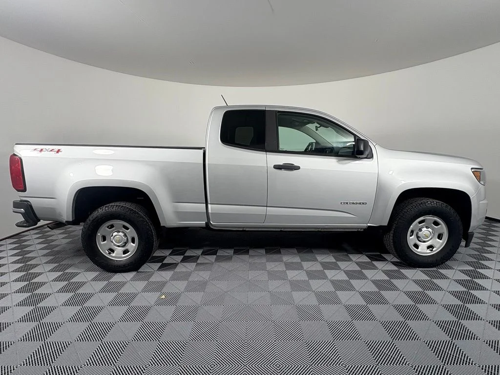 Used 2018 Silver Chevrolet Work Truck image 7