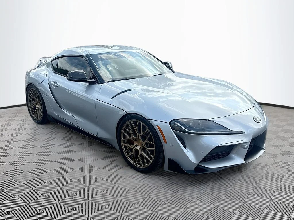 Used 2022 Gray Toyota 3.0 image 4