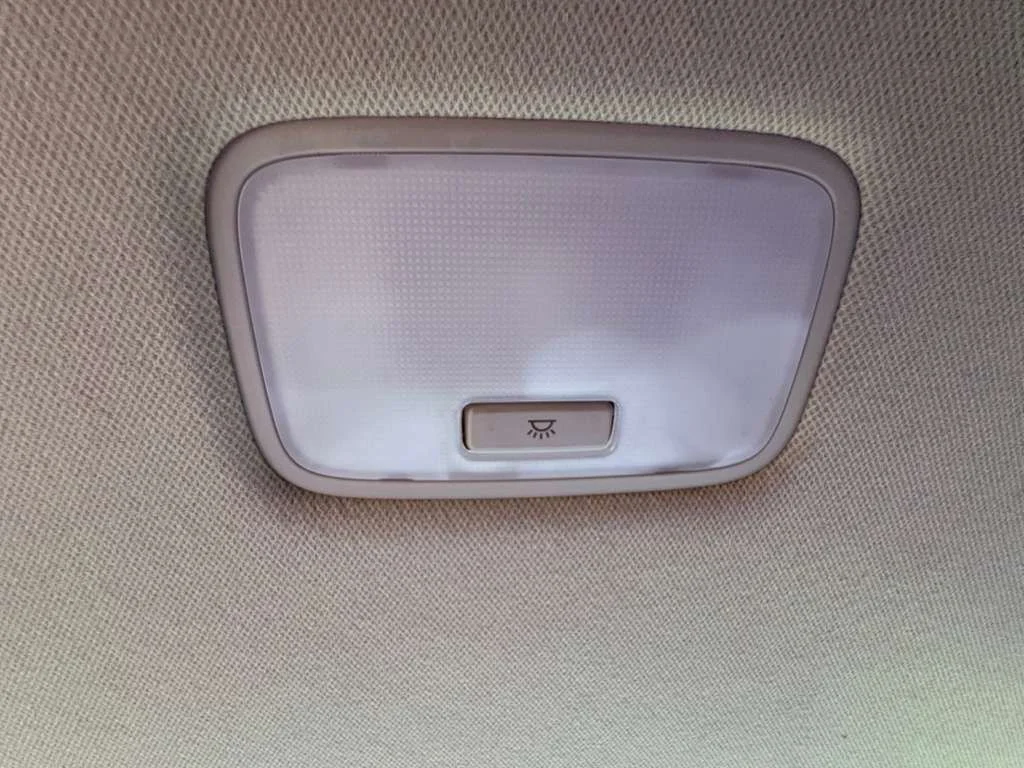 Used 2023 Gray Hyundai SEL image 31