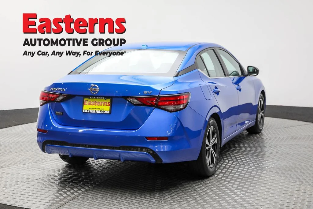 Used 2021 Blue Nissan SV image 5