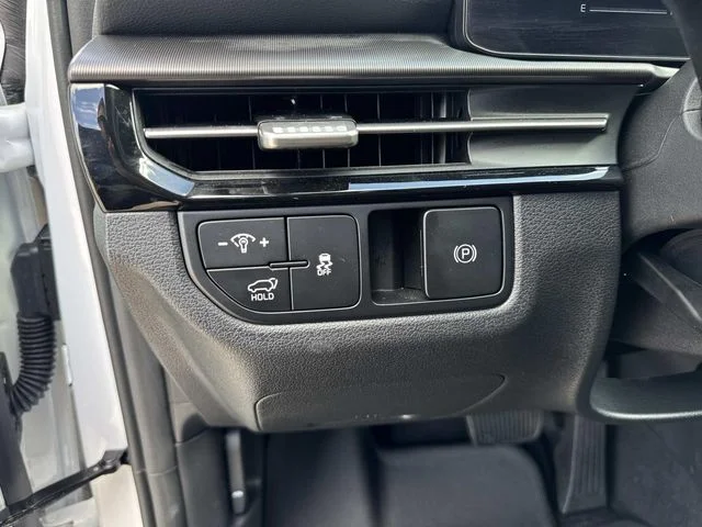 Used 2026 White Kia EX image 33