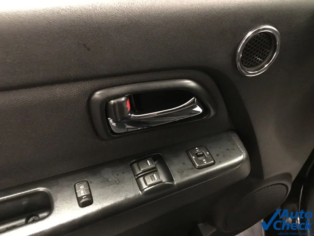 Used 2011 Black Chevrolet 1LT image 17