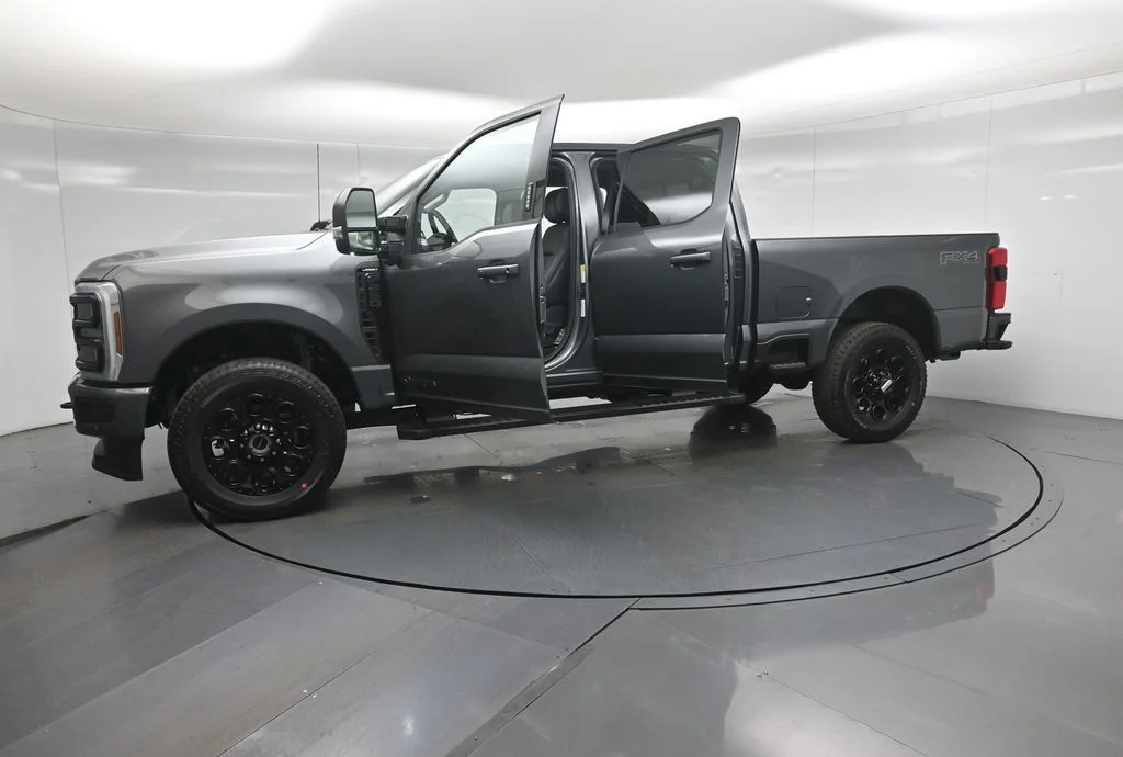 New 2026 Carbonized Gray Metallic Ford Lariat image 26