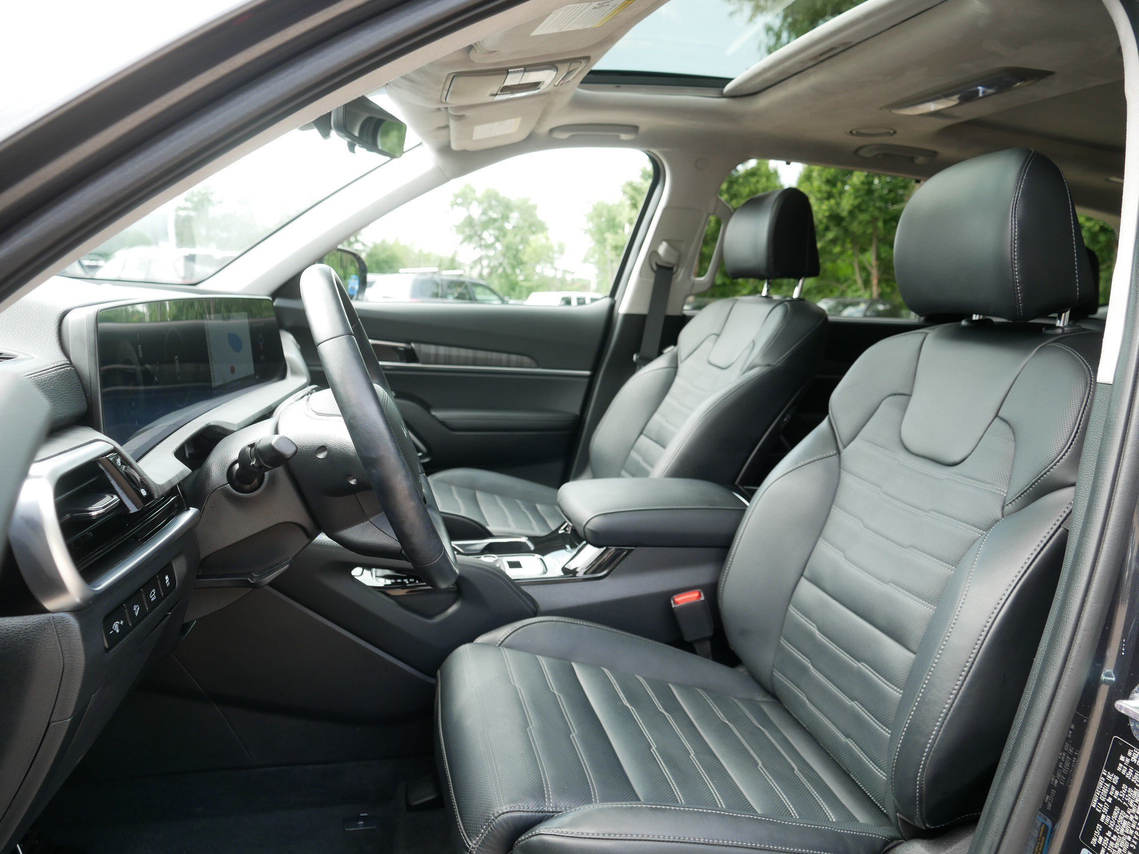 Certified Used 2024 Gravity Gray Kia SX Prestige image 35
