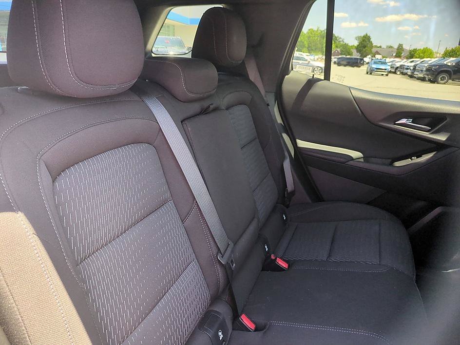 Used 2026 Sterling Gray Metallic Chevrolet FWD LT image 31