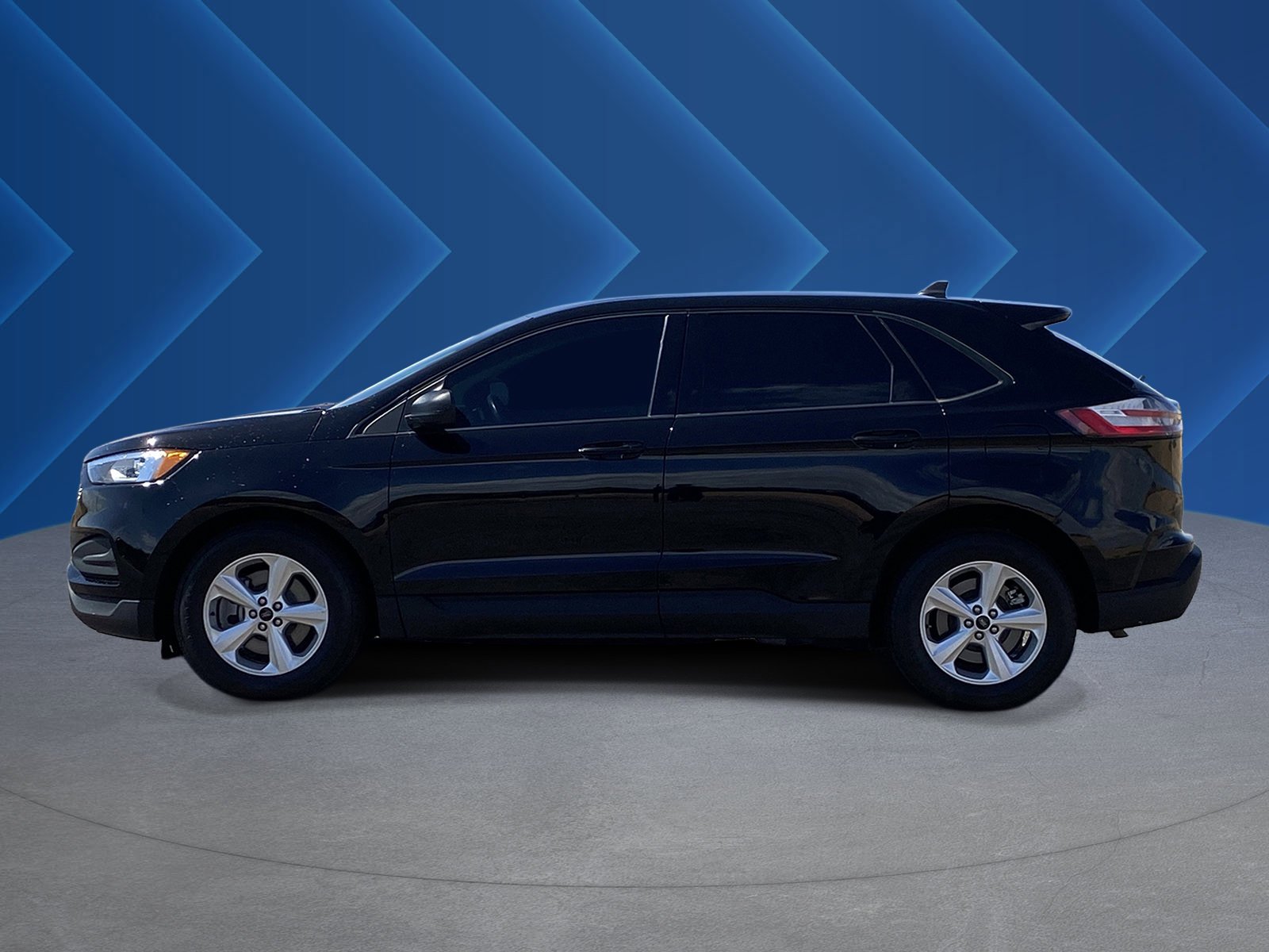 Used 2023 Agate Black Metallic Ford SE image 6