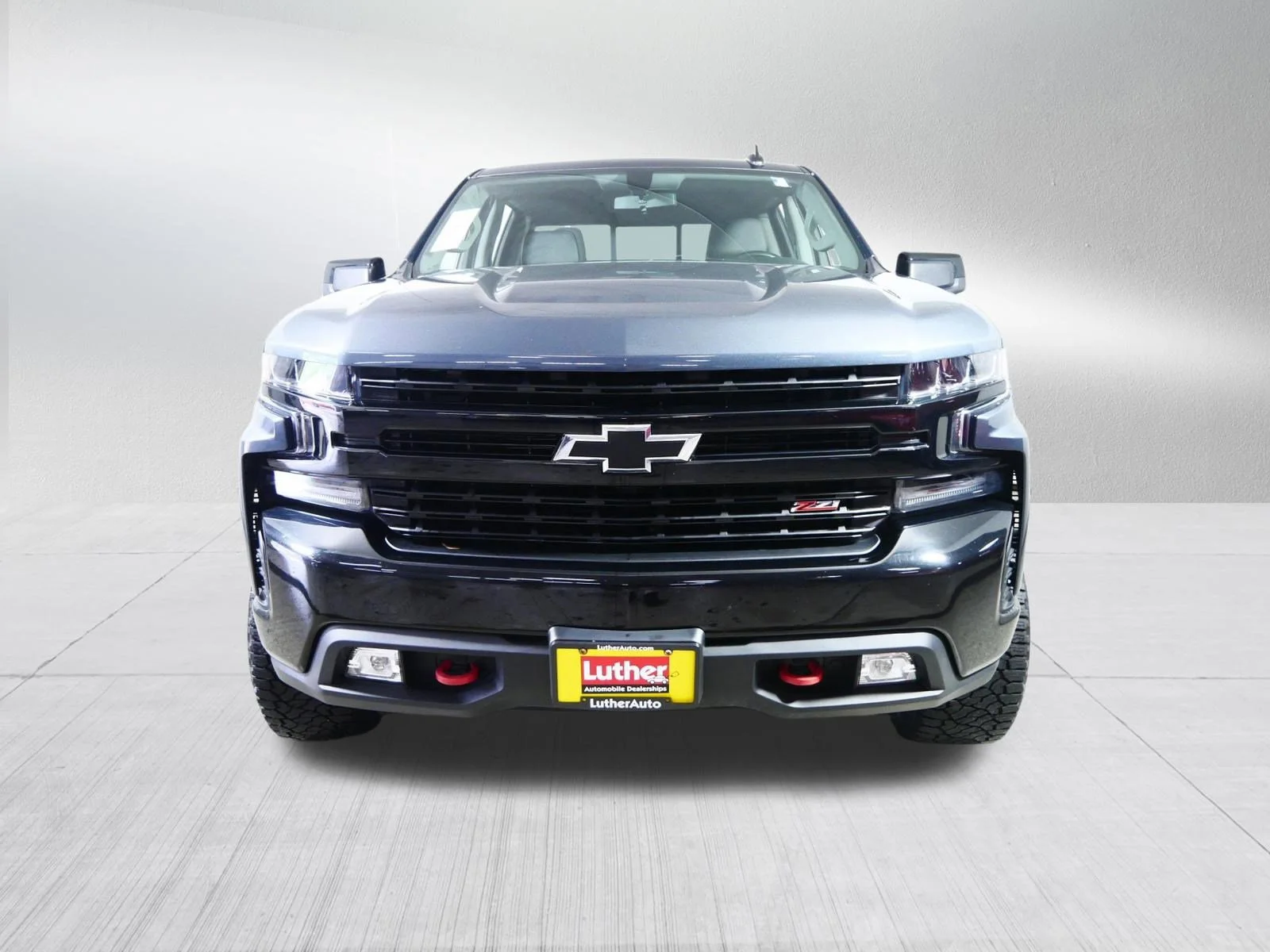 Used 2019 Shadow Gray Metallic Chevrolet LT Trail Boss image 2