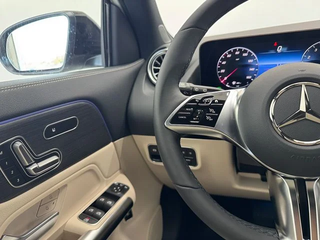 New 2026 White Mercedes-Benz GLA 250 image 22