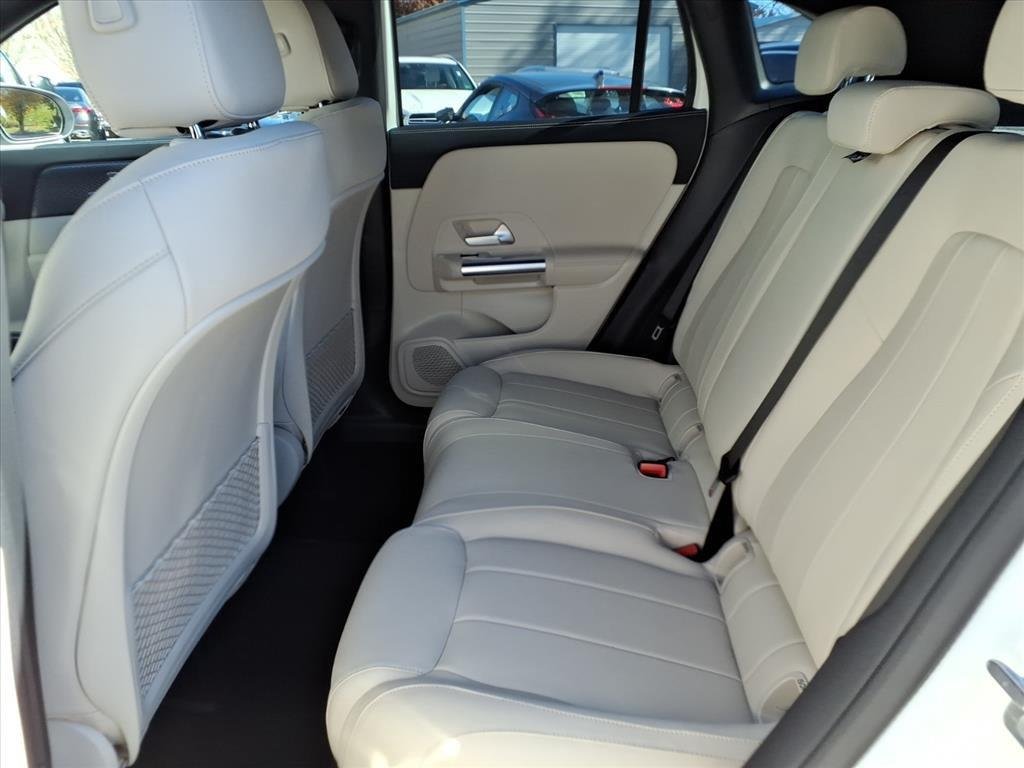 Used 2026 Polar White Mercedes-Benz GLA 250 image 20