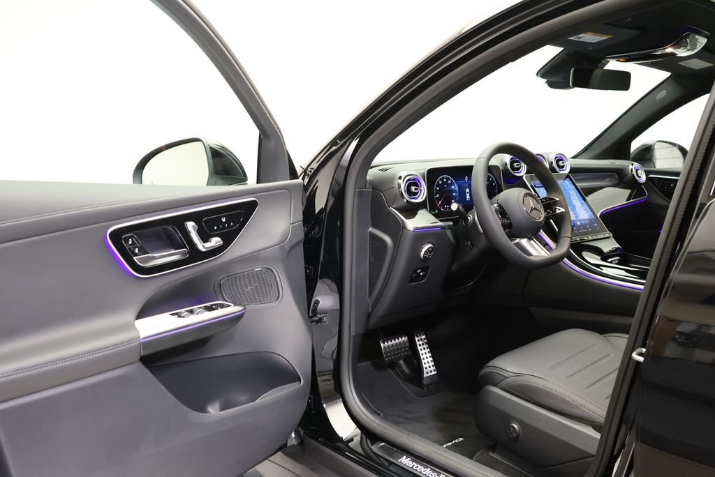 New 2027 Black Mercedes-Benz GLC 300 Coupe image 34