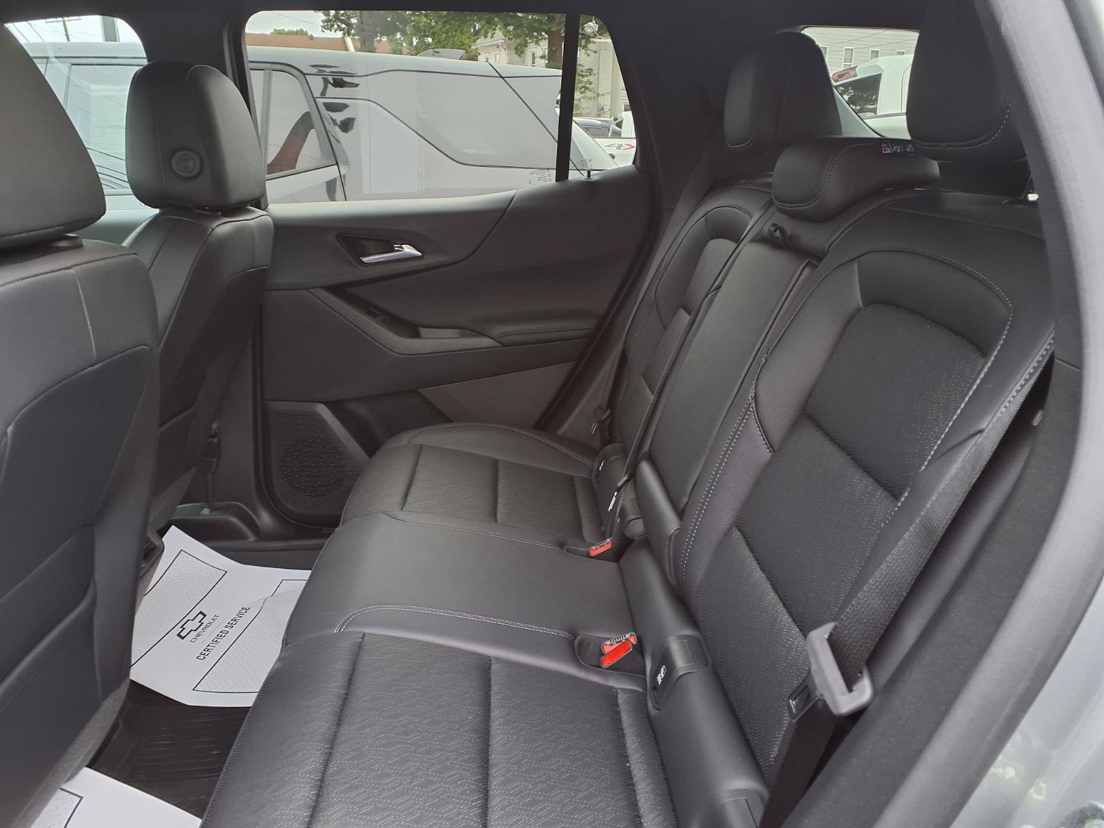 2027 Chevrolet Equinox LT - Photo 7