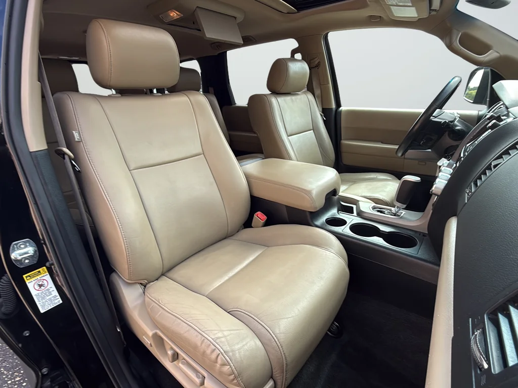 Used 2012 Black Toyota Limited image 25