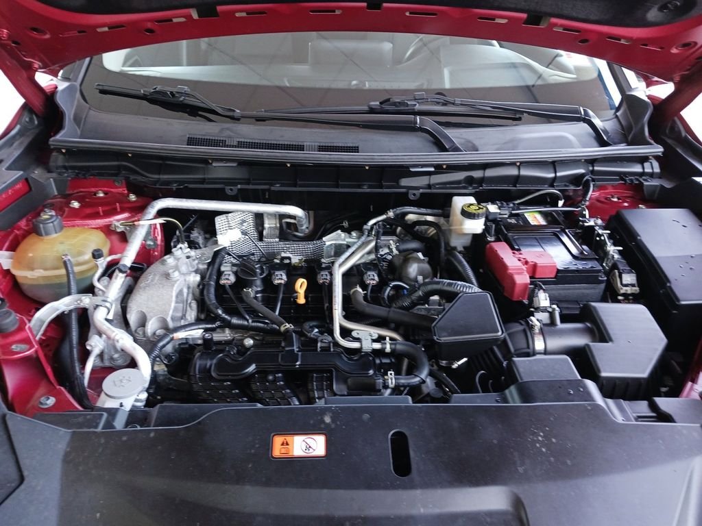 Used 2022 Red Mitsubishi ES image 14