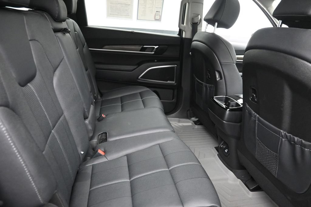 Used 2022 Black Kia SX image 10
