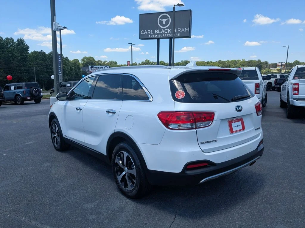 Used 2017 Snow White Pearl Kia EX image 7