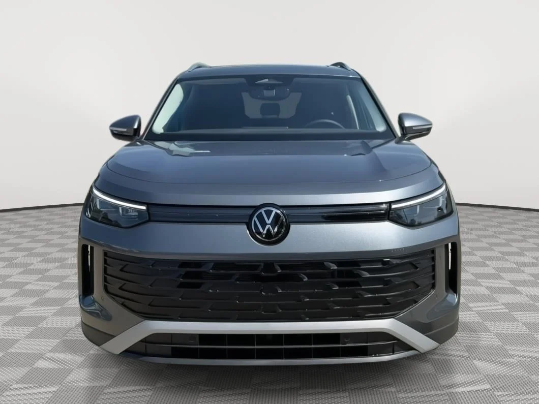 New 2026 Platinum Gray Metallic Volkswagen SE image 8