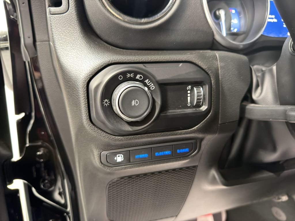 Used 2023 Black Clearcoat Jeep Sahara High Altitude image 23
