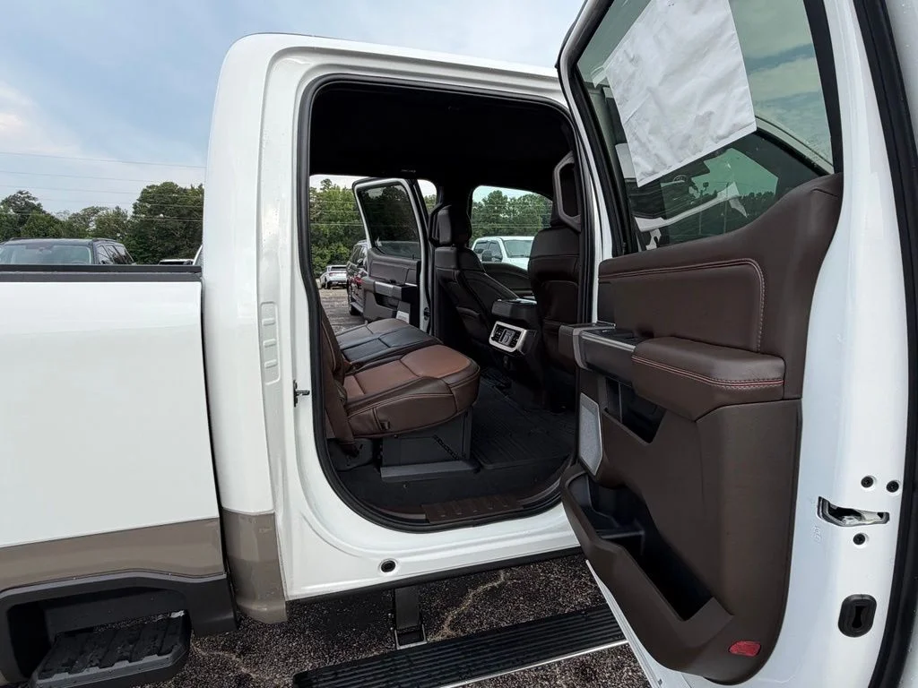 New 2026 Star White Metallic Tri-Coat Ford F-250® King Ranch® image 15