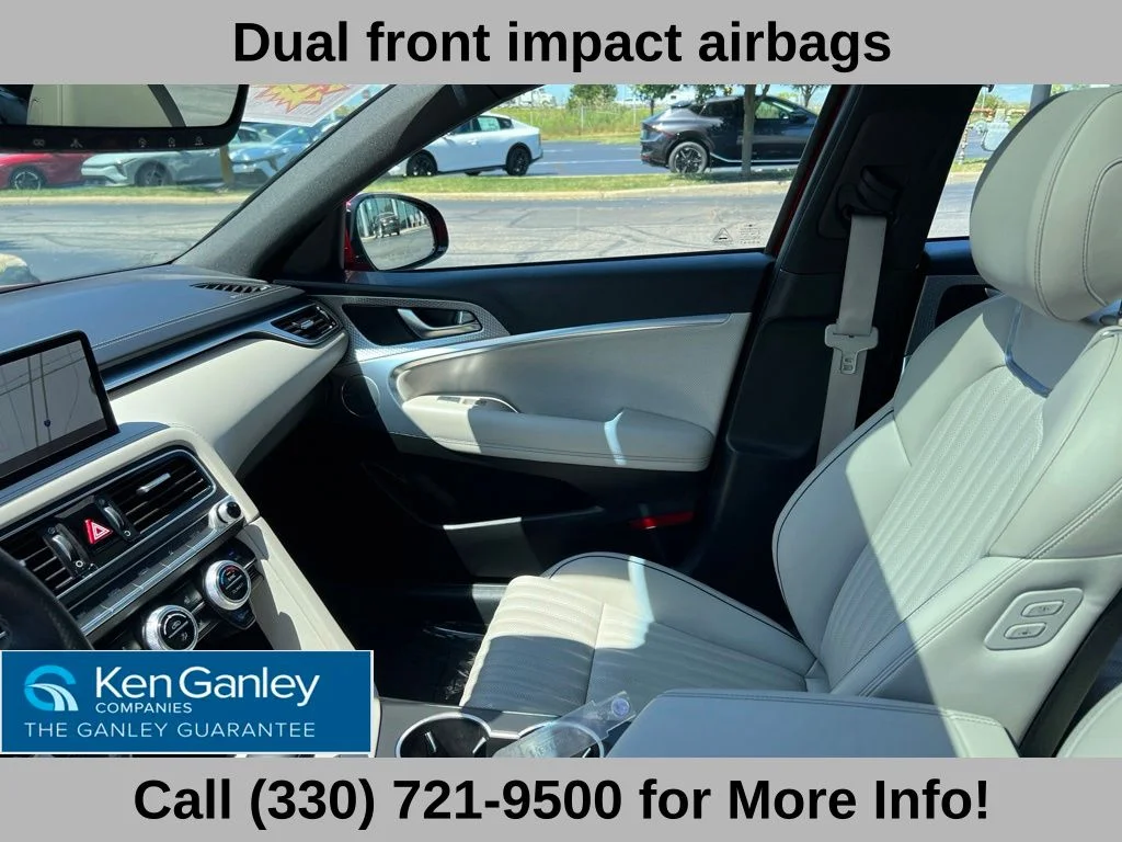 2023 GENESIS G70 Standard - Photo 38