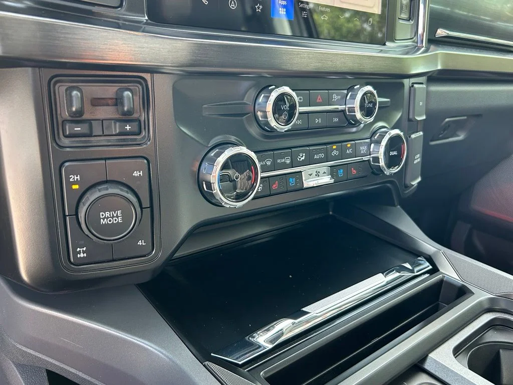 New 2026 Avalanche Ford Lariat image 41