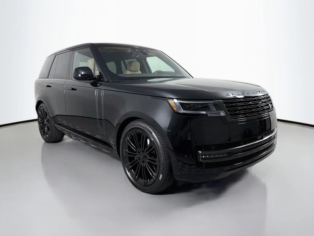 New 2026 Santorini Black Land Rover SE image 3