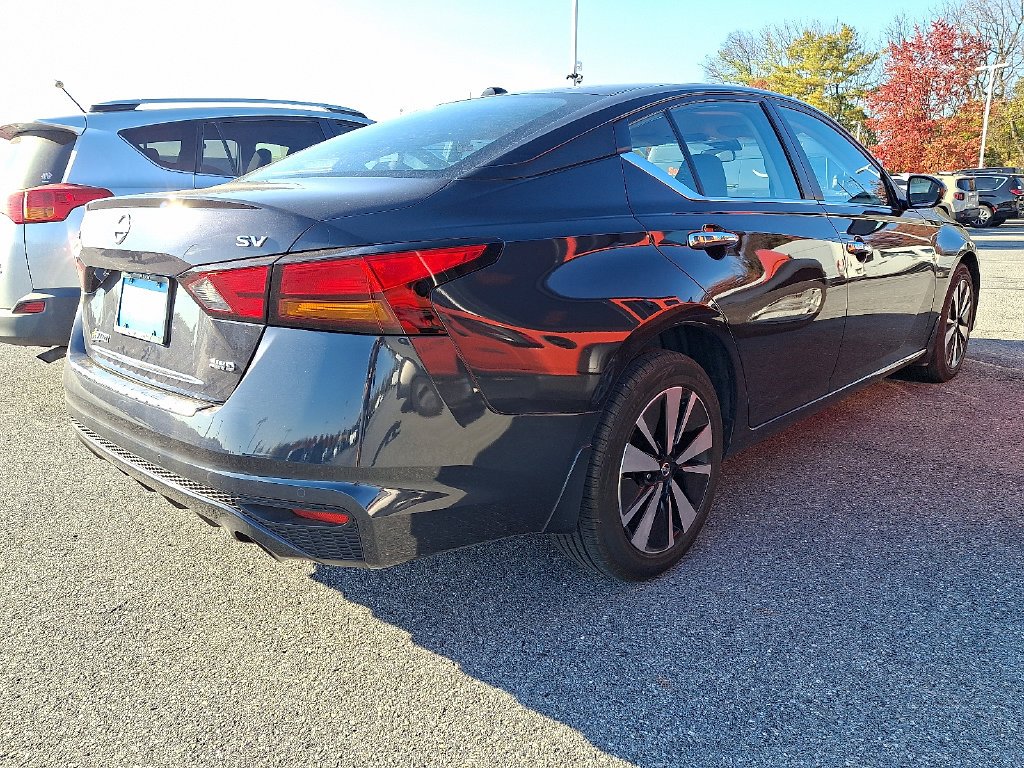 Used 2022 Blue Nissan 2.5 SV image 6